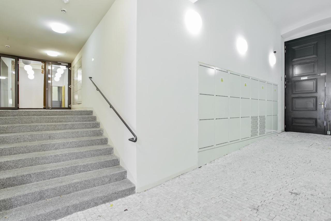 Newly Opened, Designer Opera Прага