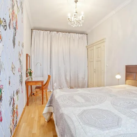Newly Opened, Designer Opera Apartment Prague Exterior photo